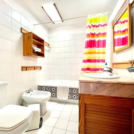 Estupendo apartamento B, con Wifi y vista a Piscina y Oceano
