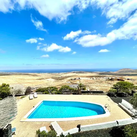 Estupendo apartamento B, con Wifi y vista a Piscina y Oceano Apartamento Playa Blanca (Lanzarote)